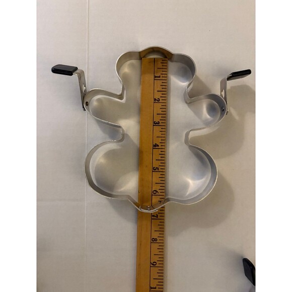 Christmas Holiday Large Metal Cookie Cutters Egg or Pancake Mold - - Picture 7 of 11